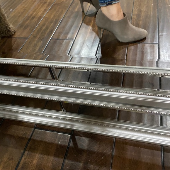 Booties - Picture 3 of 6